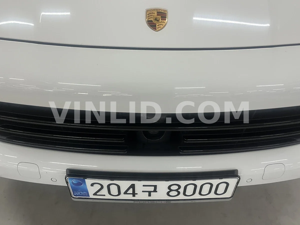 2021 Porsche Cayenne - Photo 1