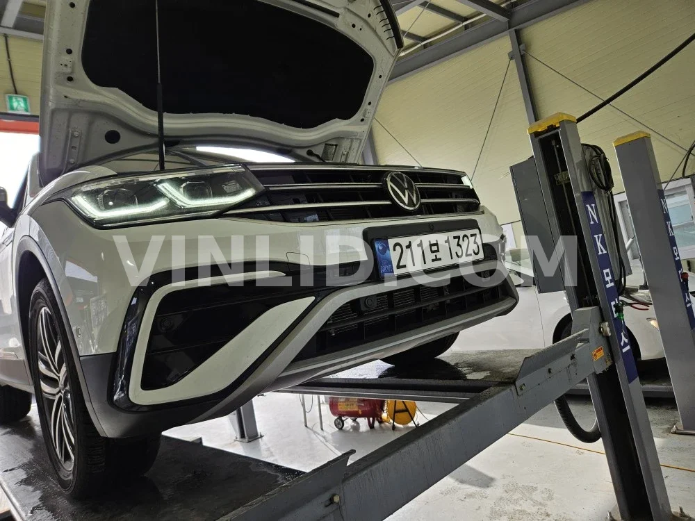 2023 Volkswagen Tiguan Allspace - Photo 1