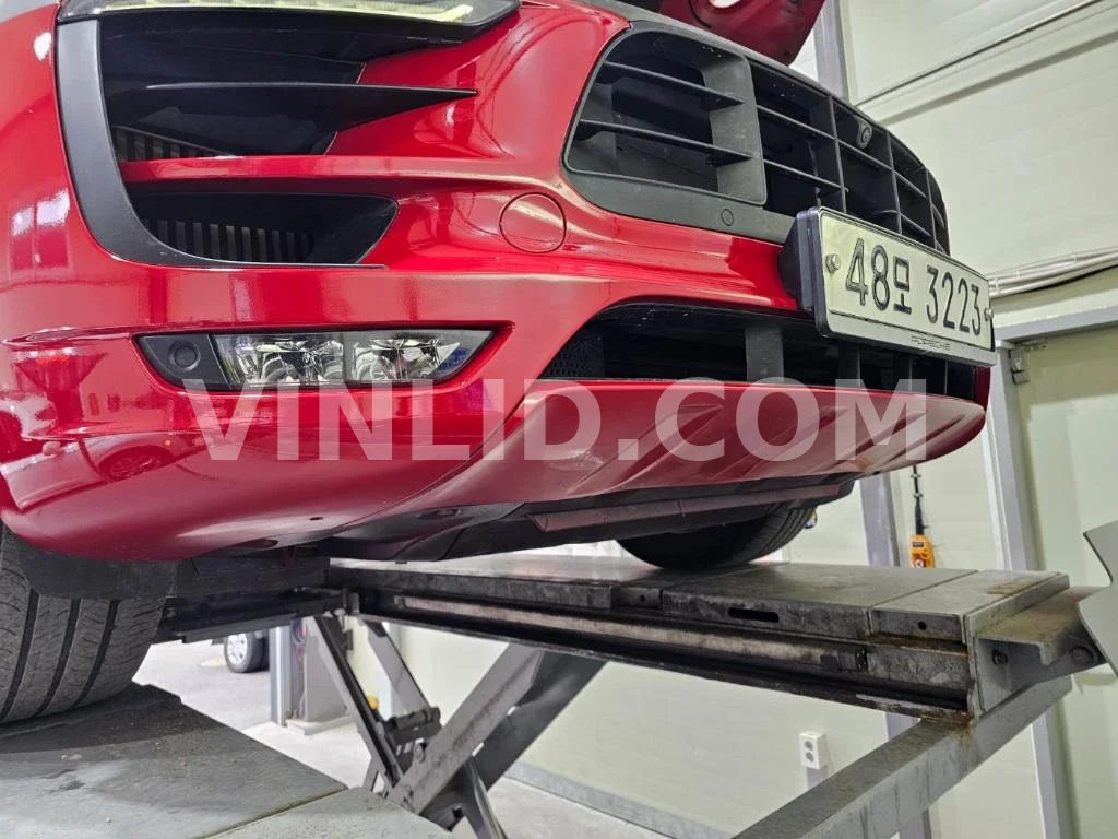 2017 Porsche Macan GTS - Photo 1
