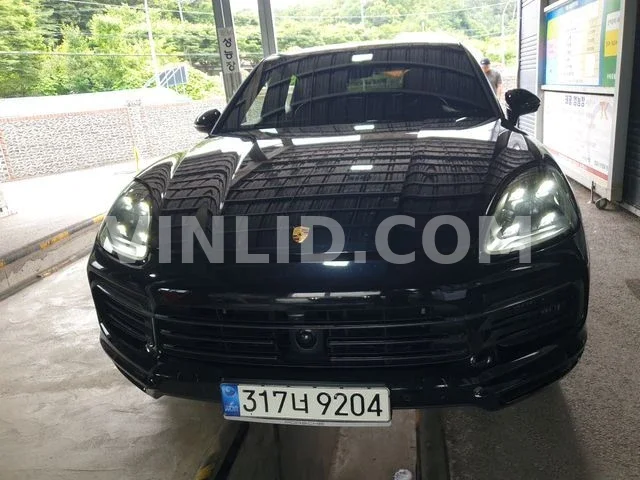2021 Porsche Cayenne COUPE (5 Seater) - Photo 1