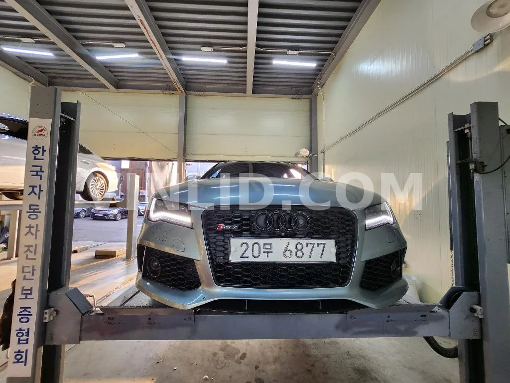 2014 Audi RS 7 4.0 TFSI quattro - Photo 1