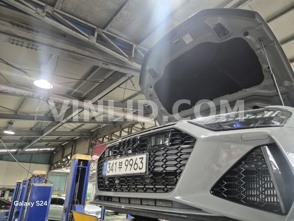 2022 Audi RS 7 - Photo 1