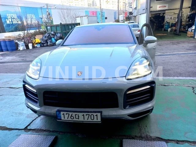 2023 Porsche Cayenne - Photo 1