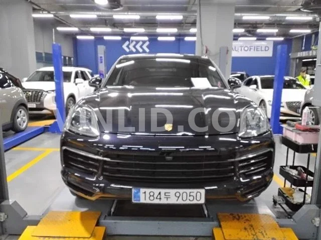 2020 Porsche Cayenne - Photo 1