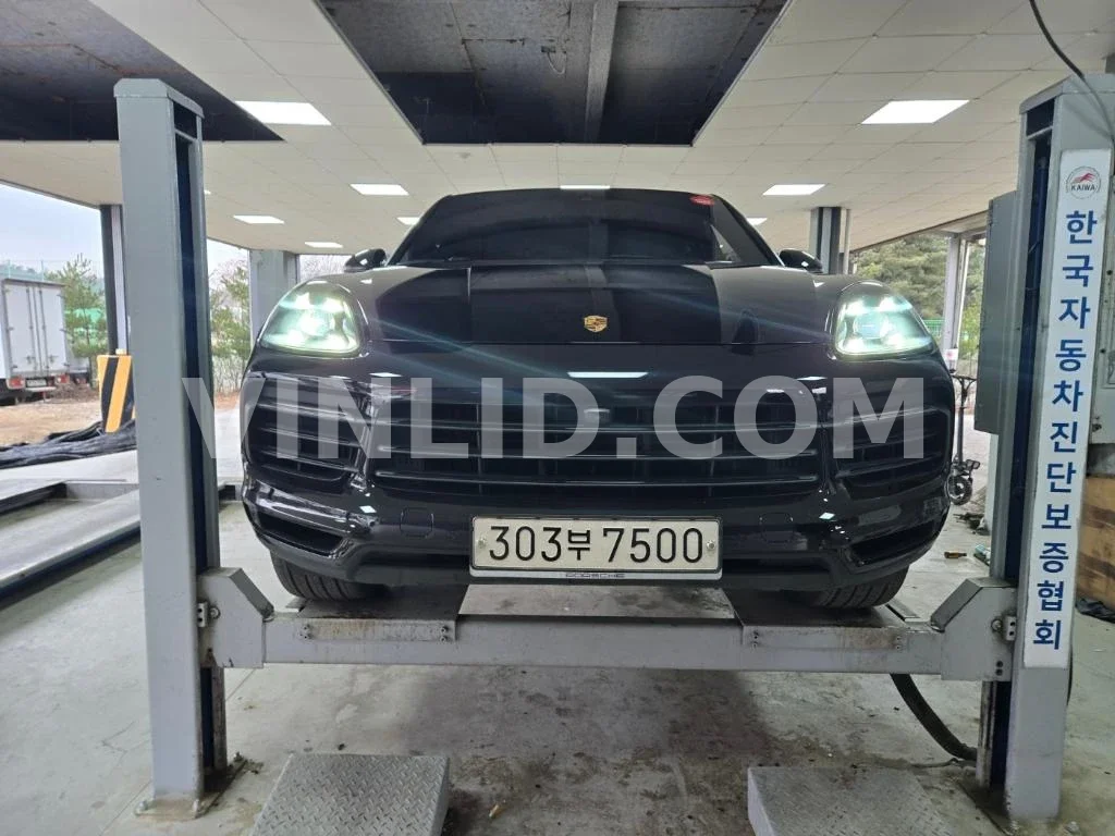 2020 Porsche Cayenne COUPE (5 Seater) - Photo 1