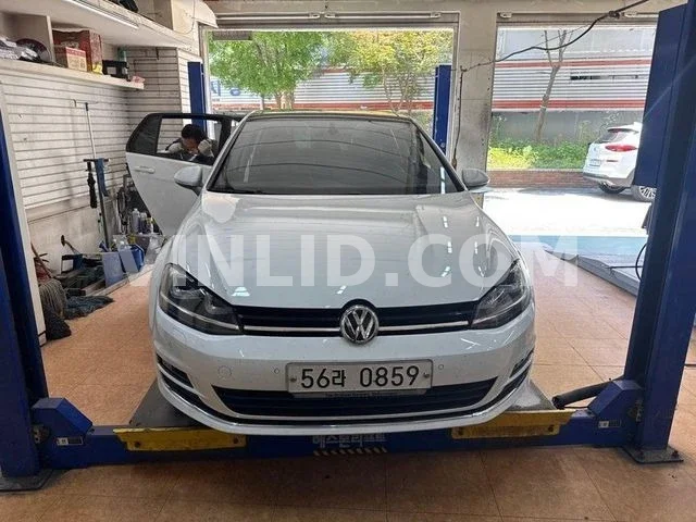 2016 Volkswagen Golf - Photo 1