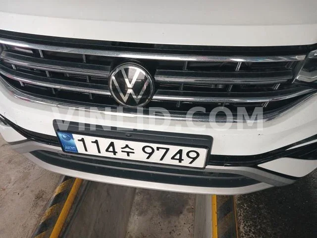 2023 Volkswagen Tiguan Allspace - Photo 1