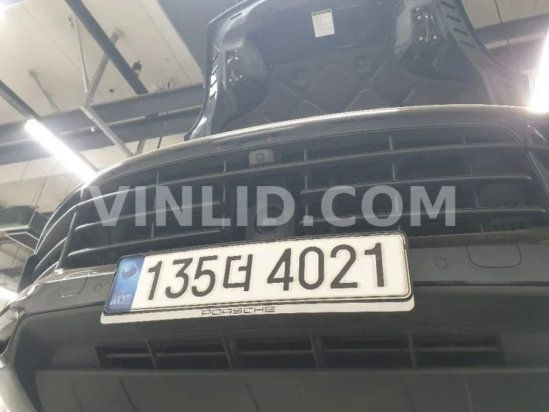 2022 Porsche Cayenne - Photo 1