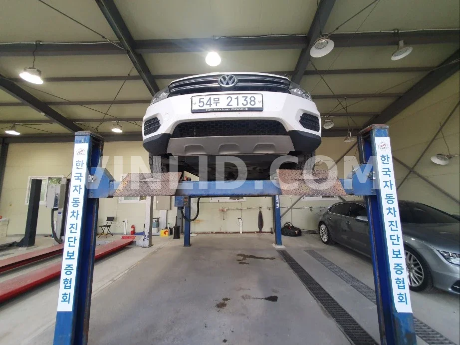 2012 Volkswagen Tiguan - Photo 1