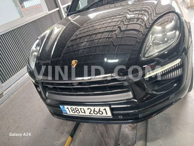 2022 Porsche Macan S - Photo 1