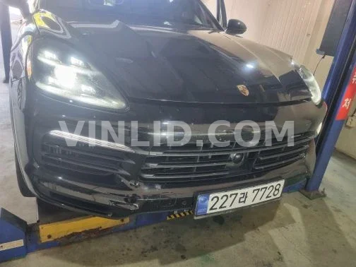 2020 Porsche Cayenne - Photo 1
