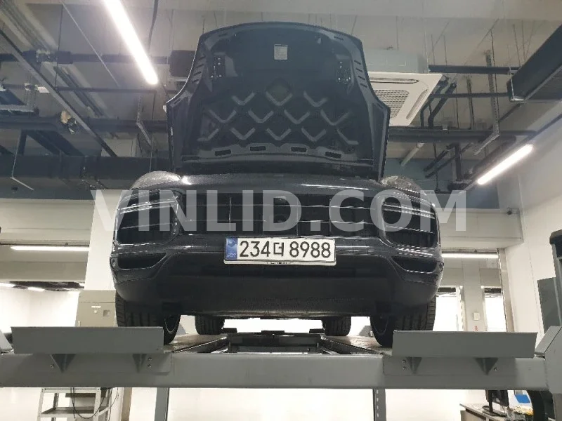 2023 Porsche Cayenne Turbo - Photo 1