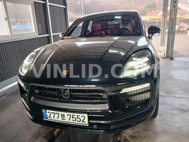 2022 Porsche Macan - Photo 1
