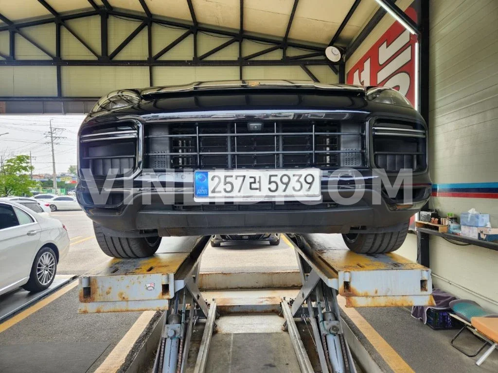 2021 Porsche Cayenne Turbo COUPE (5 Seater) - Photo 1