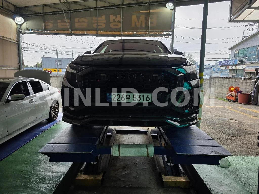 2021 Audi RS Q8 - Photo 1