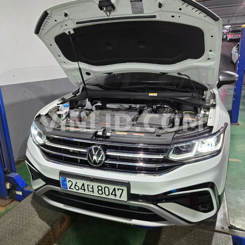 2023 Volkswagen Tiguan Allspace - Photo 1