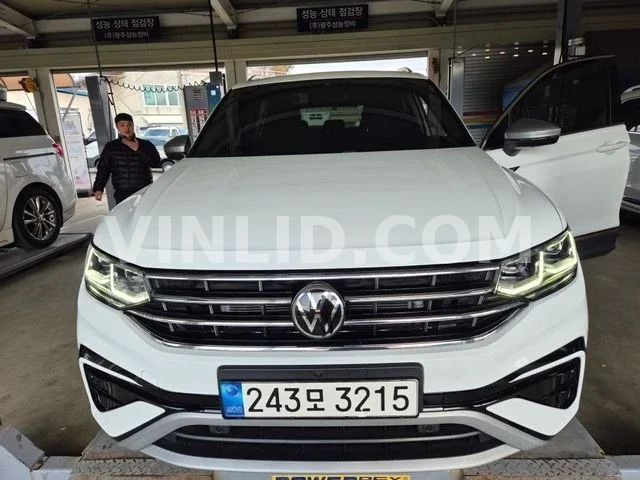 2023 Volkswagen Tiguan E - Photo 1