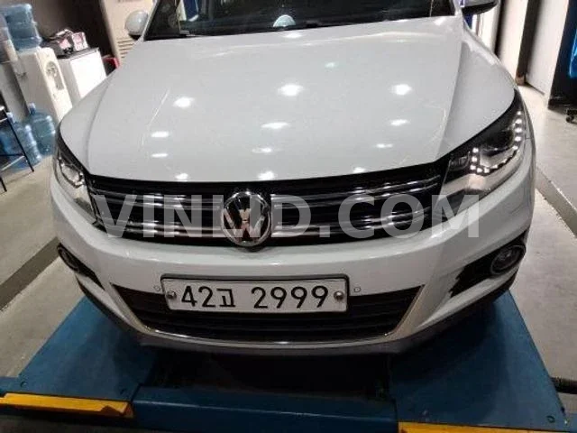 2015 Volkswagen Tiguan - Photo 1