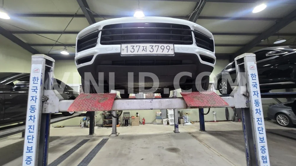 2020 Porsche Cayenne E-Hybrid COUPE (5 Seater) - Photo 1
