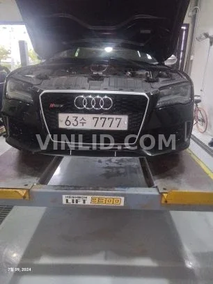 2015 Audi RS 7 4.0 TFSI quattro - Photo 1