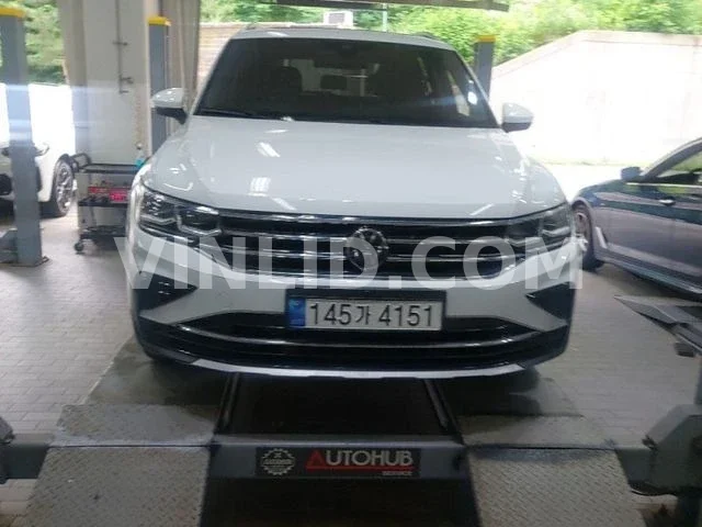 2023 Volkswagen Tiguan - Photo 1