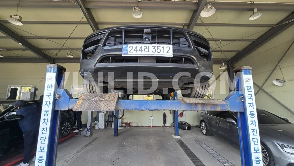 2021 Porsche Macan GTS - Photo 1