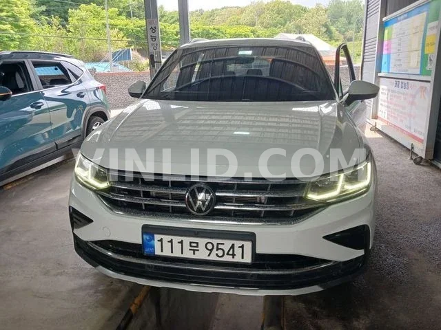 2022 Volkswagen Tiguan - Photo 1