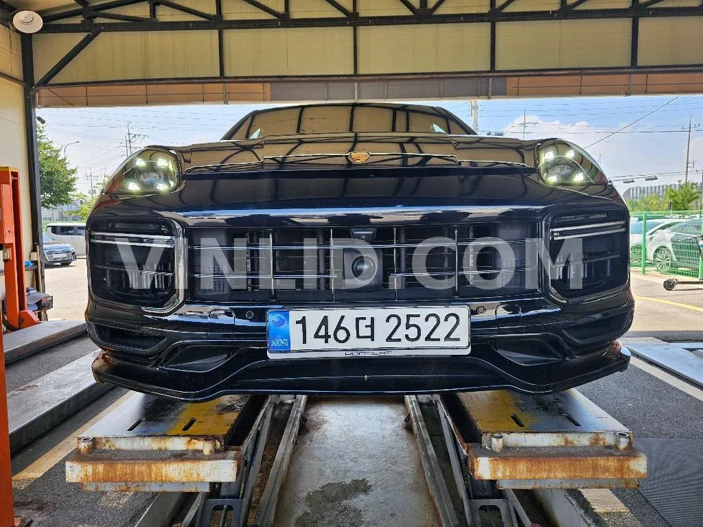 2020 Porsche Cayenne E-Hybrid COUPE (5 Seater) - Photo 1