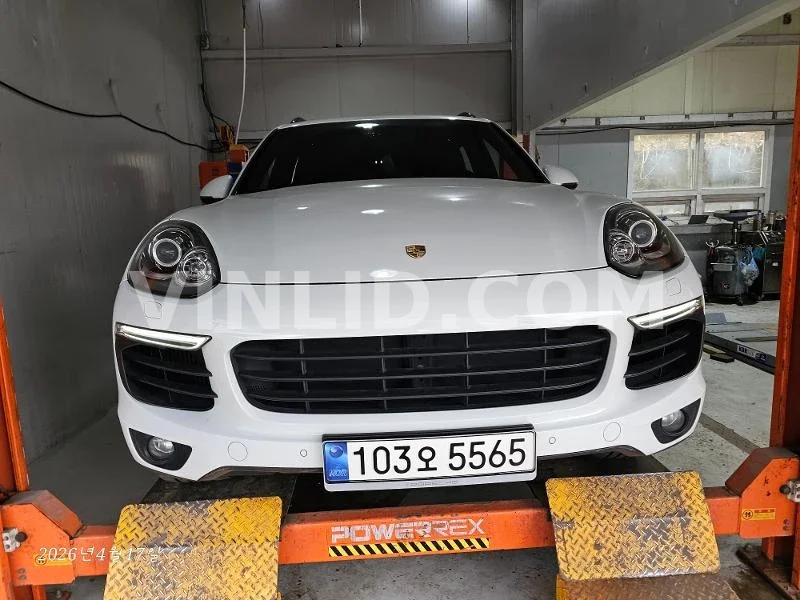 2017 Porsche Cayenne - Photo 1