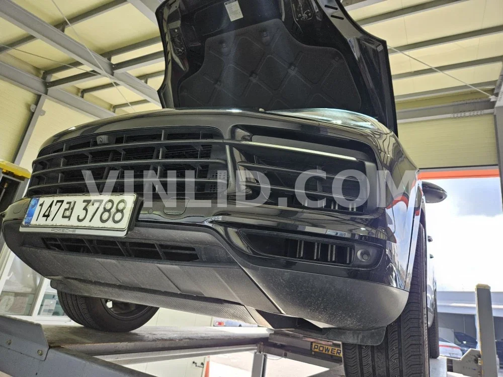 2021 Porsche Cayenne COUPE (5 Seater) - Photo 1