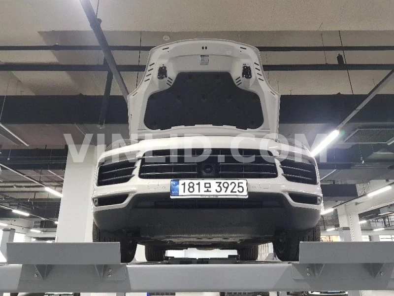 2023 Porsche Cayenne E-Hybrid COUPE (5 Seater) - Photo 1