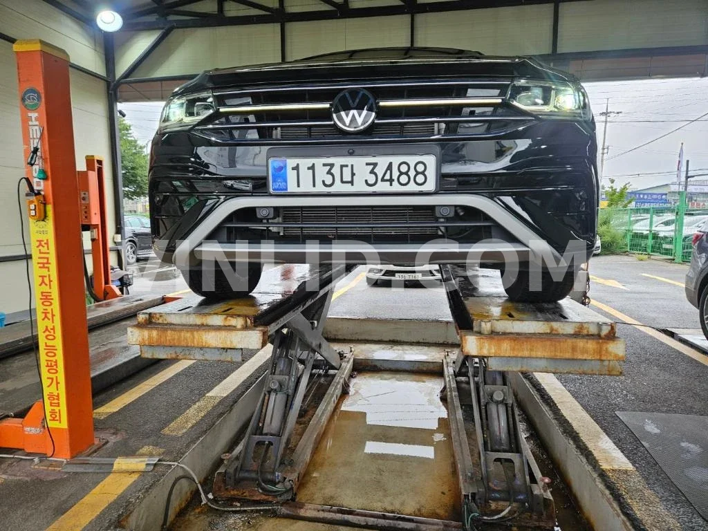 2023 Volkswagen Tiguan Allspace - Photo 1