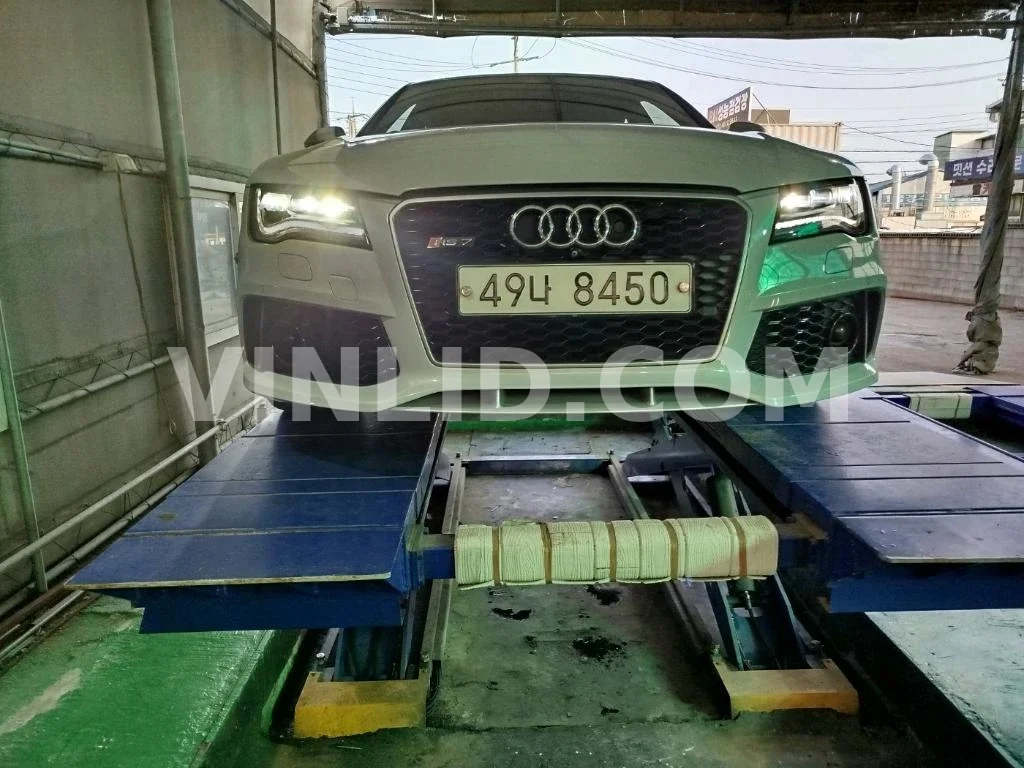 2015 Audi RS 7 4.0 TFSI quattro - Photo 1