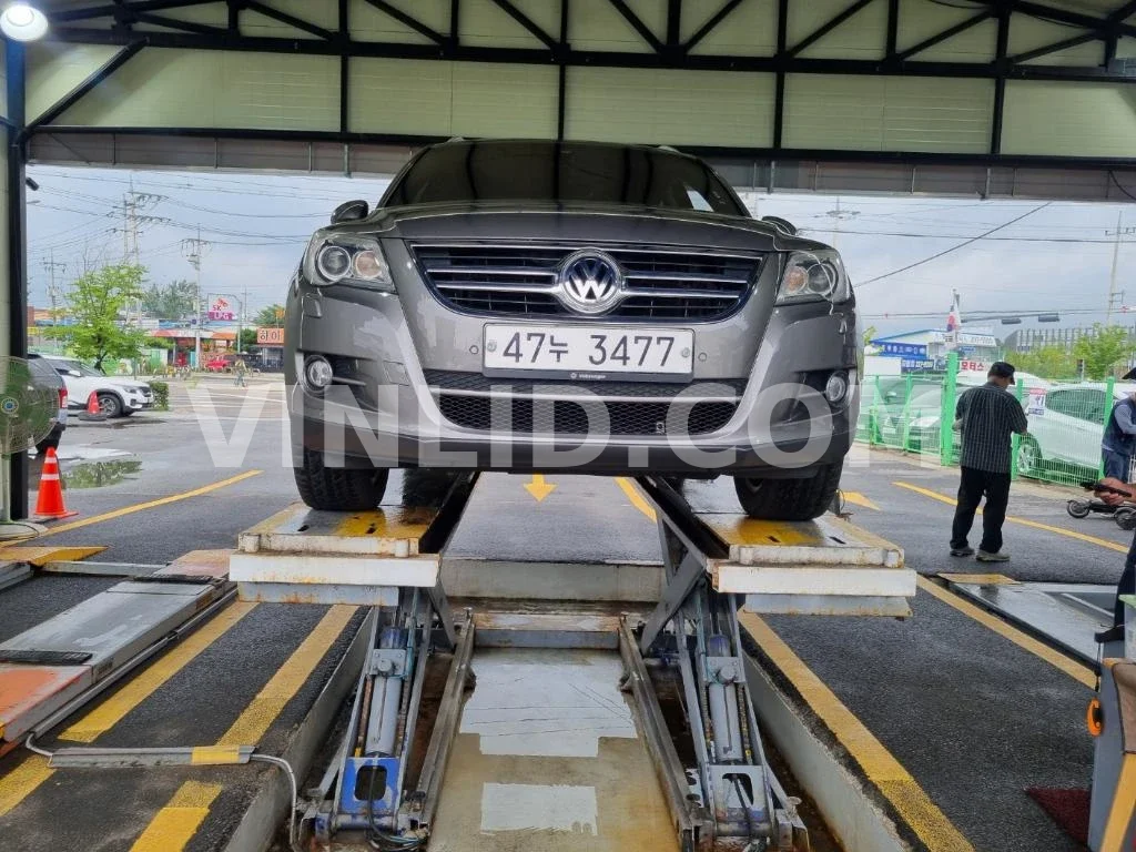 2010 Volkswagen Tiguan 2.0 TDI - Photo 1
