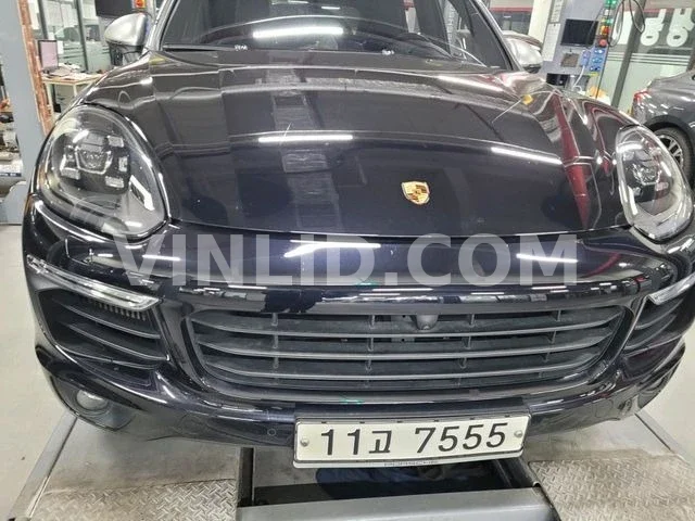 2015 Porsche New Cayenne - Photo 1