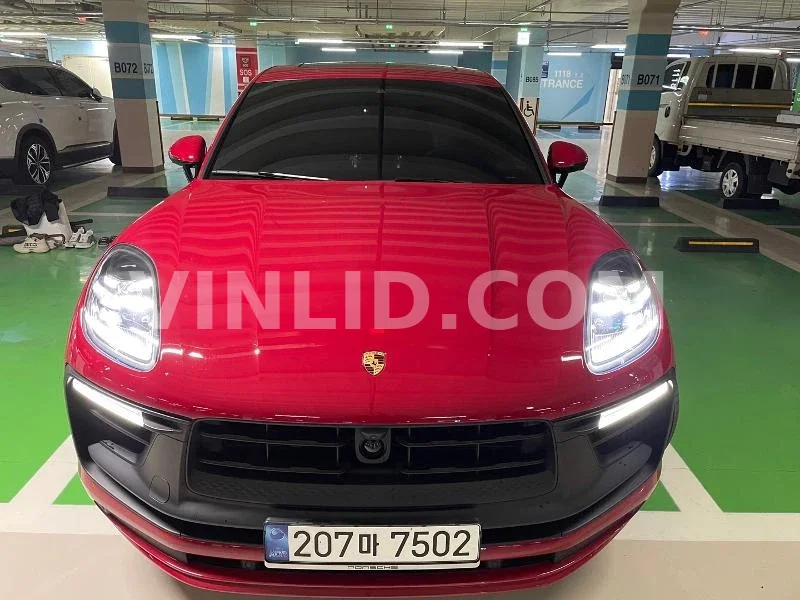 2023 Porsche Macan GTS - Photo 1