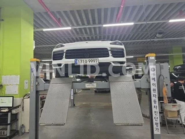 2023 Porsche Cayenne - Photo 1