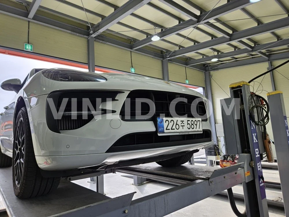 2020 Porsche Macan GTS - Photo 1