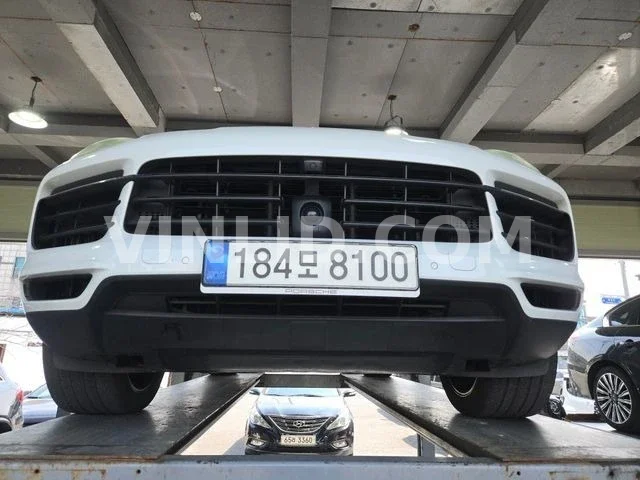 2021 Porsche Cayenne - Photo 1