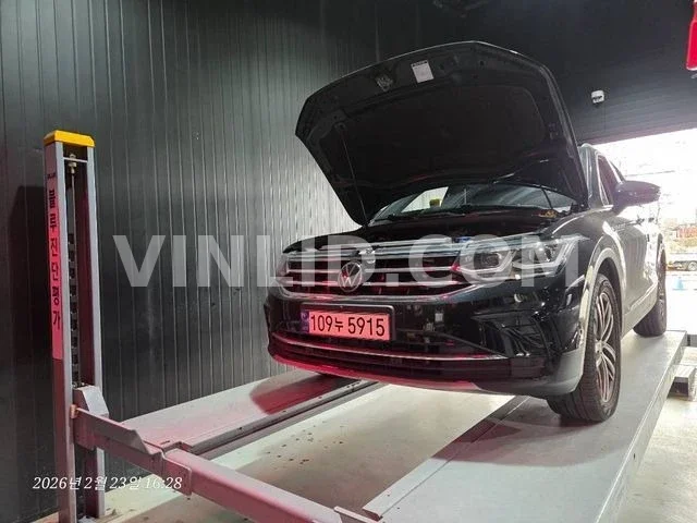 2023 Volkswagen Tiguan 2 - Photo 1