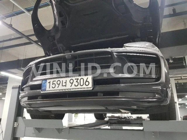 2022 Porsche Macan S - Photo 1