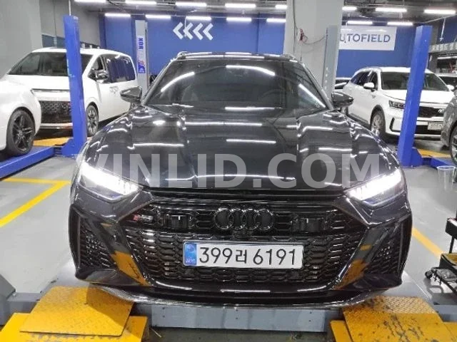 2025 Audi RS 6 - Photo 1