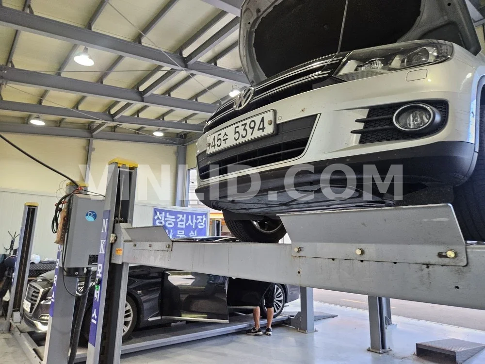 2012 Volkswagen Tiguan 2.0 TDI Blue Motion - Photo 1