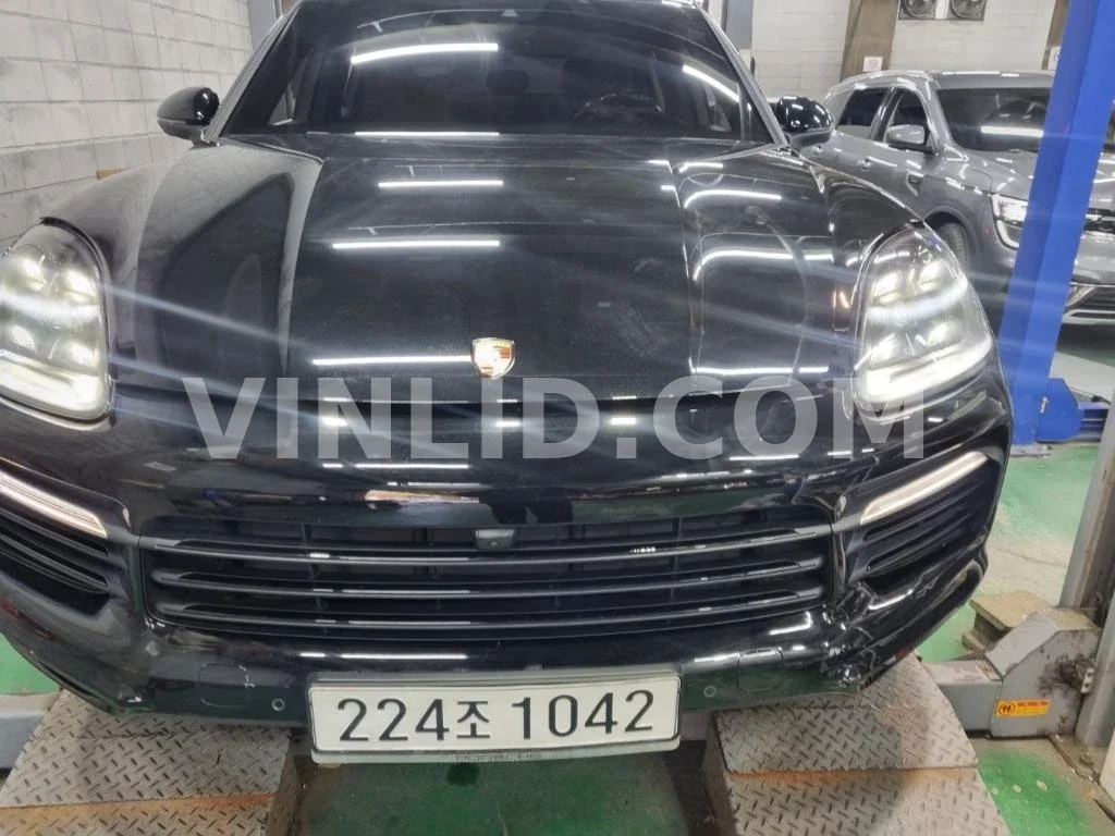 2020 Porsche Cayenne COUPE (5 Seater) - Photo 1