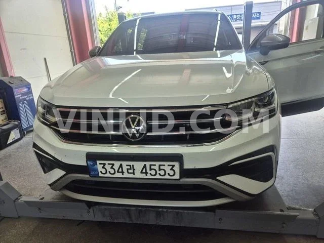 2023 Volkswagen Tiguan - Photo 1