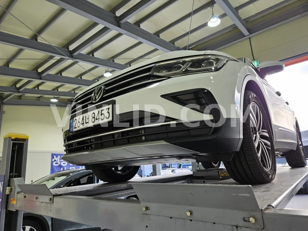 2023 Volkswagen Tiguan 2.0 TDI - Photo 1