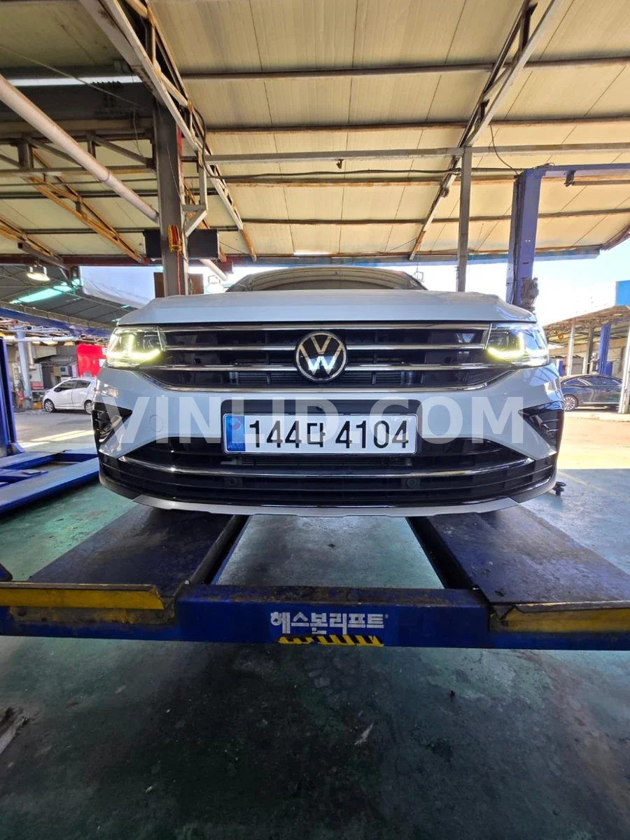 2023 Volkswagen Tiguan 2.0 TDI - Photo 1