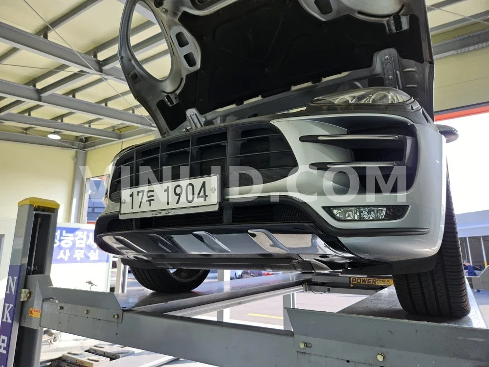 2014 Porsche Macan Turbo - Photo 1