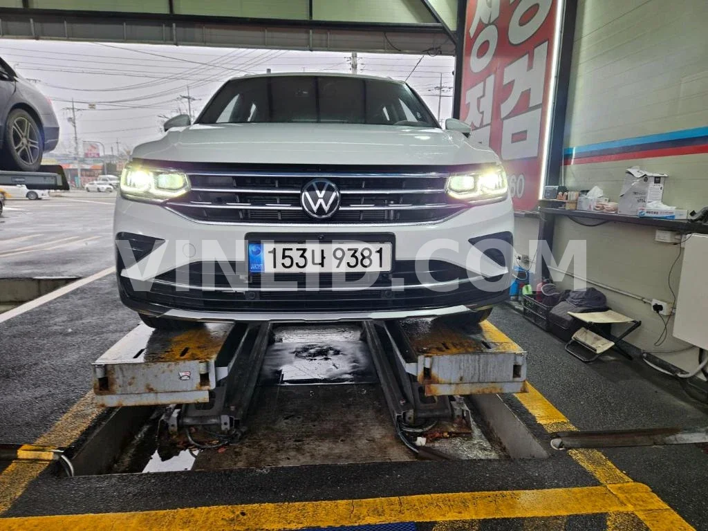 2023 Volkswagen Tiguan 2.0 TDI - Photo 1