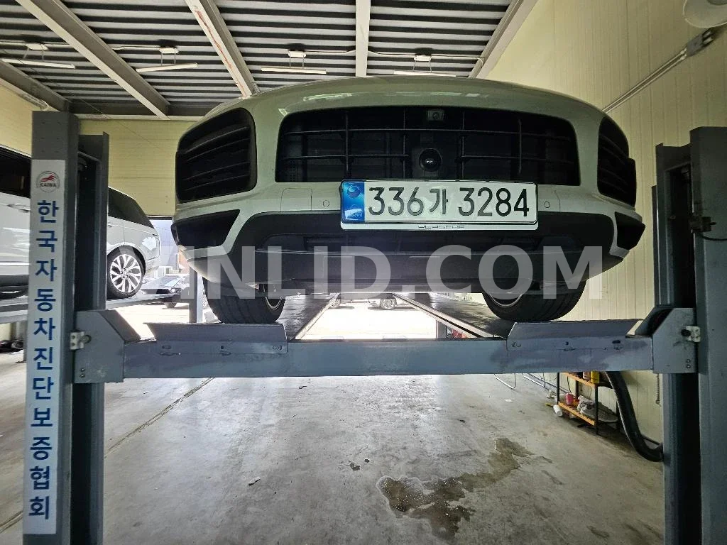 2022 Porsche Cayenne COUPE (5 Seater) - Photo 1
